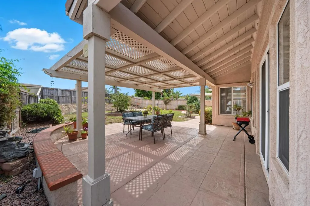https://cdn.realtyfeed.com/cdn/127/306546509/3e78b3894d38e53a88055323a03fcbf5.webp
