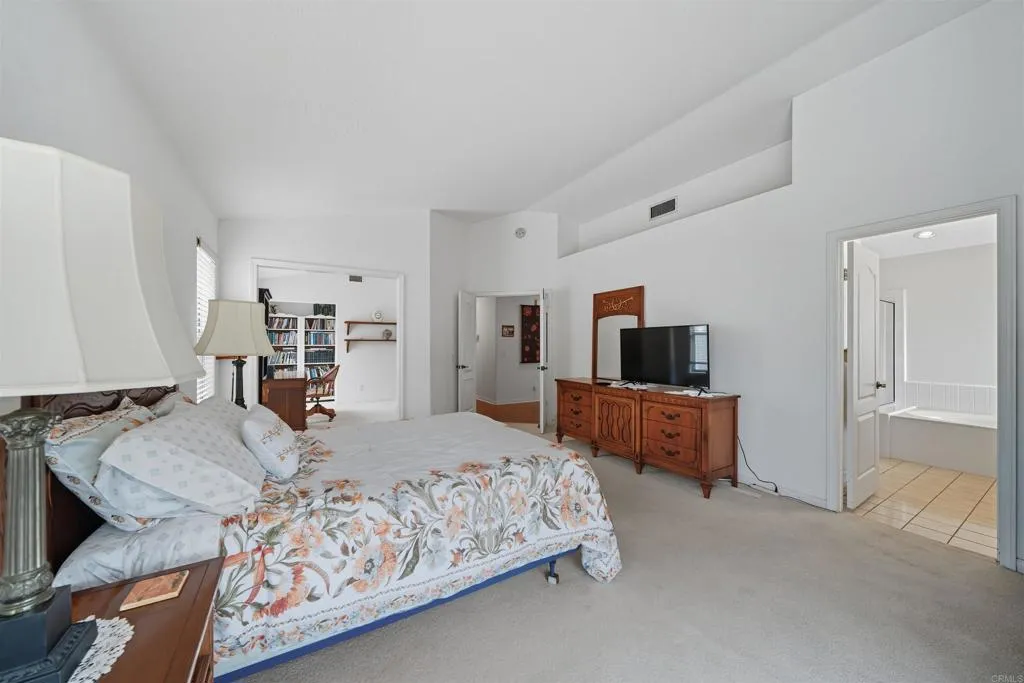 https://cdn.realtyfeed.com/cdn/127/306546509/6a781ab829903c231d41b28b4bceb0b3.webp