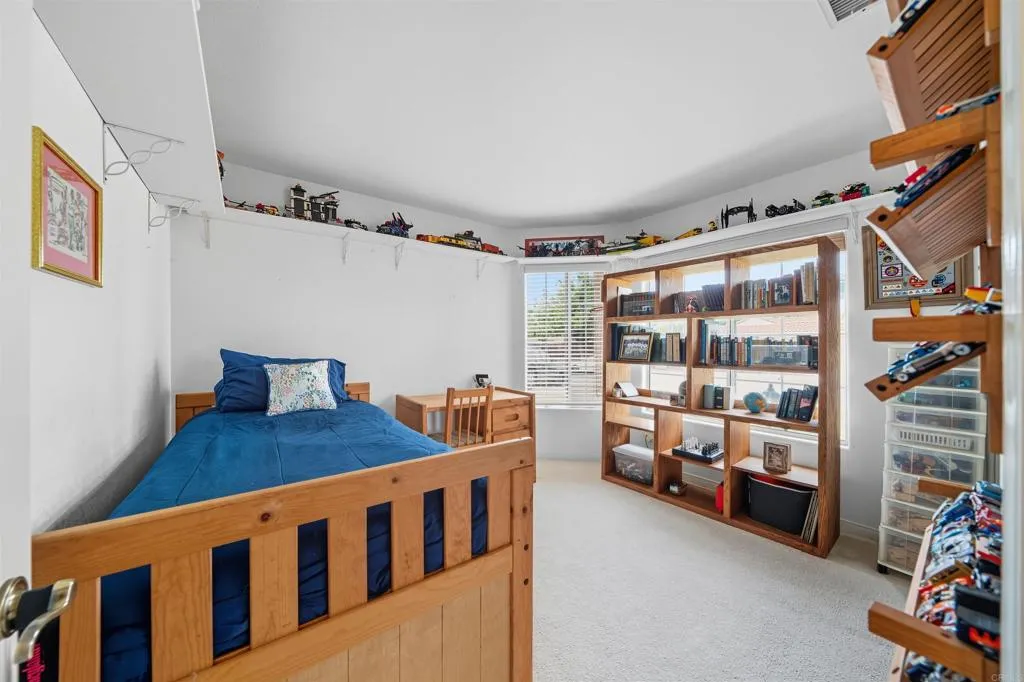 https://cdn.realtyfeed.com/cdn/127/306546509/75e3b1b7ba03be5872a333ef2eeb4a03.webp
