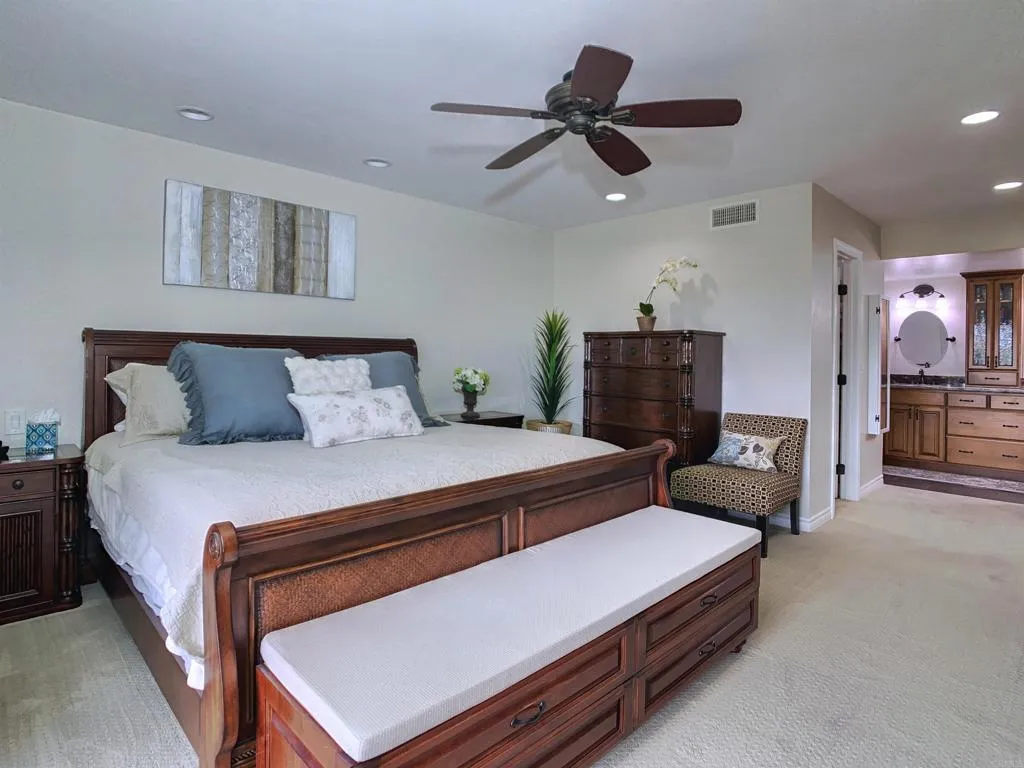 https://cdn.realtyfeed.com/cdn/127/306546511/a48244a48d01b89389ba3b34406ab5d6.webp