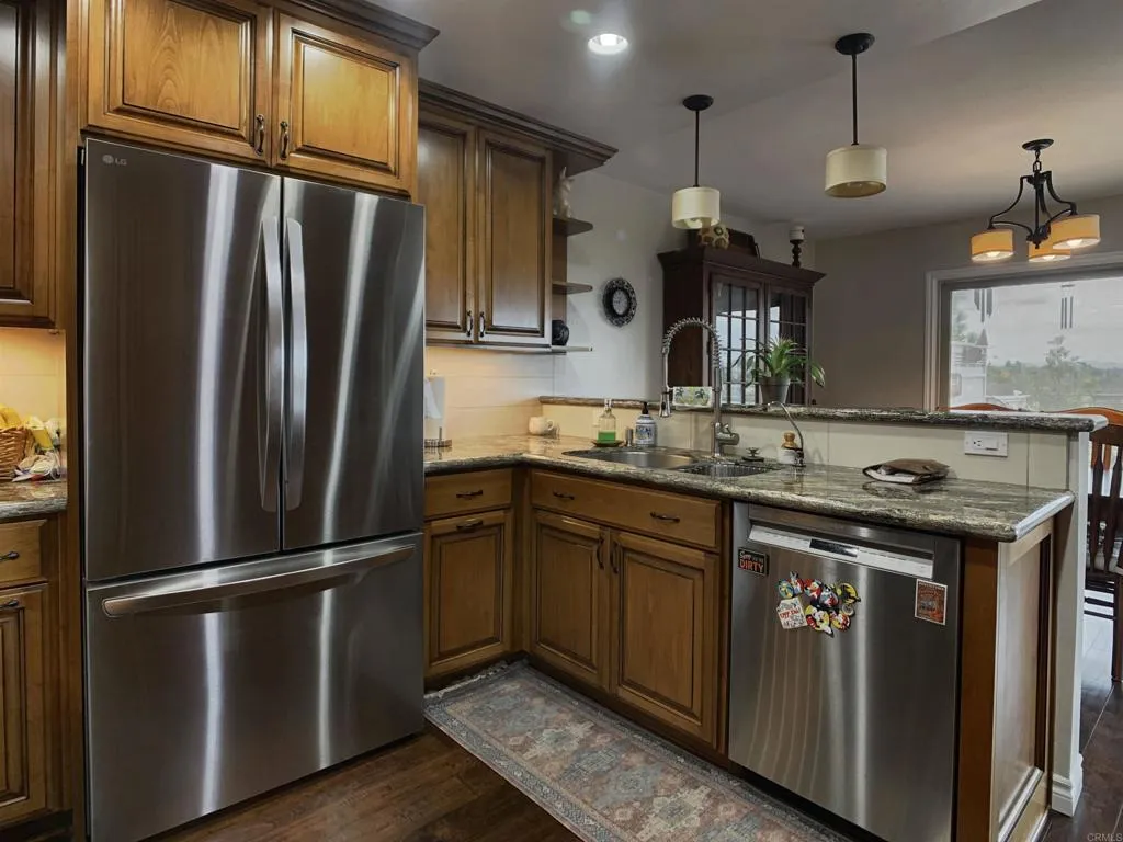 https://cdn.realtyfeed.com/cdn/127/306546511/a89e6e07bdb78f4c7636fe3029702994.webp