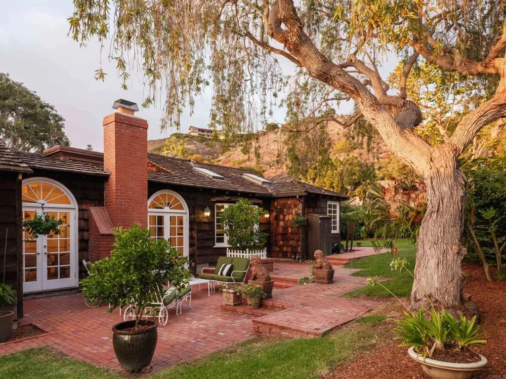 https://cdn.realtyfeed.com/cdn/127/306546549/7dddcfe338b69af04d5e7b3a085c7ea8.webp