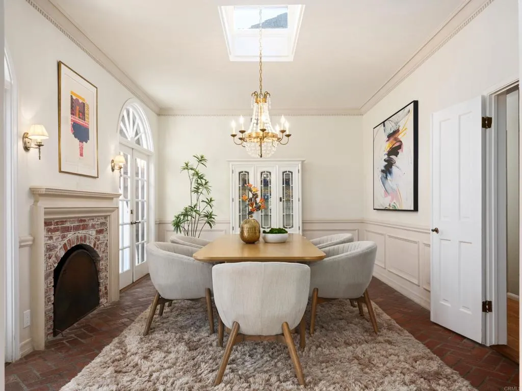https://cdn.realtyfeed.com/cdn/127/306546549/bccd51ec980fbebd682f59d4b95c3d31.webp