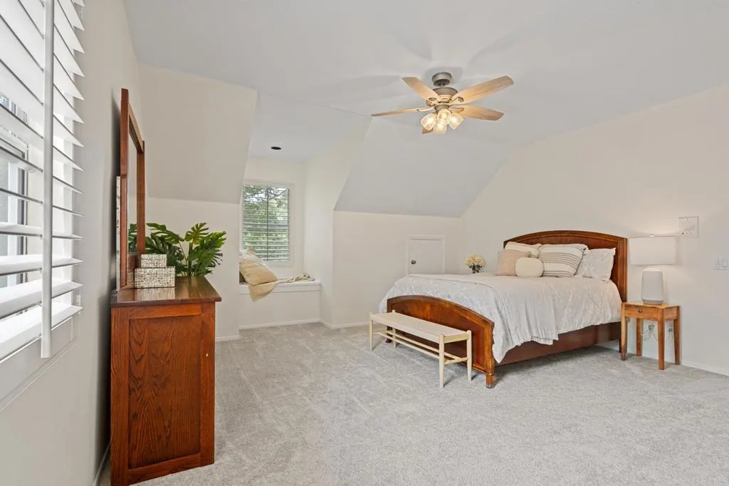 https://cdn.realtyfeed.com/cdn/127/306546569/97c2388e7f7c23f62acf5d12defcefc8.webp
