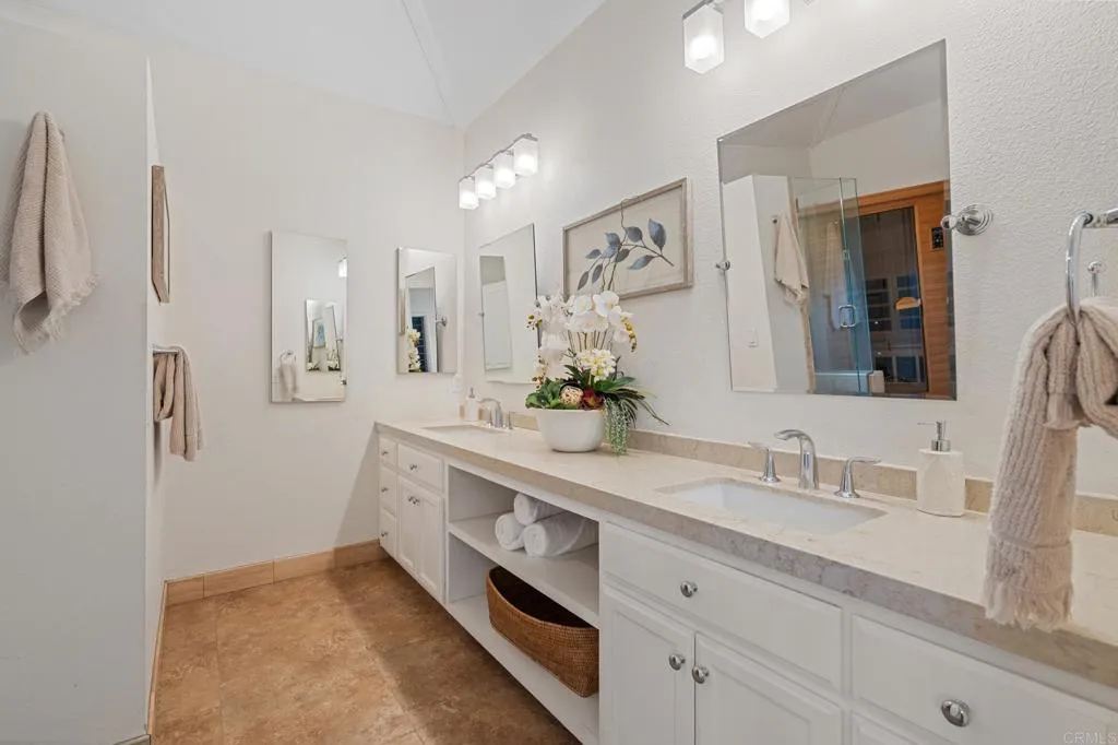 https://cdn.realtyfeed.com/cdn/127/306546569/f13adc80740ba0f9904c837a73795190.webp