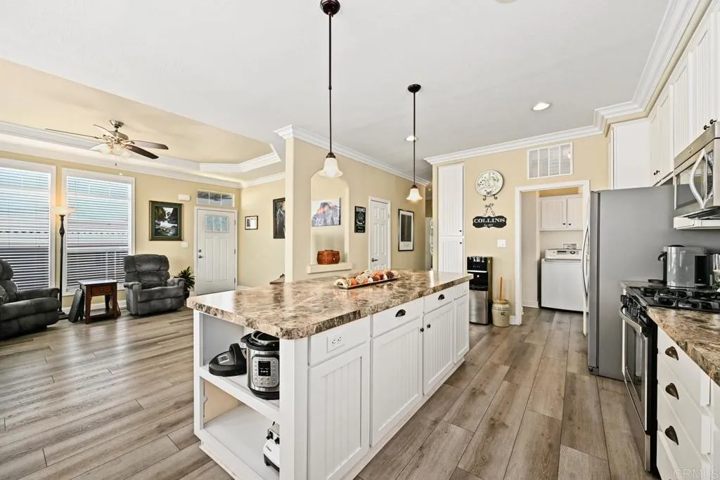 https://cdn.realtyfeed.com/cdn/127/306546614/970723f50979f05029cdf9999fe9faaa.webp