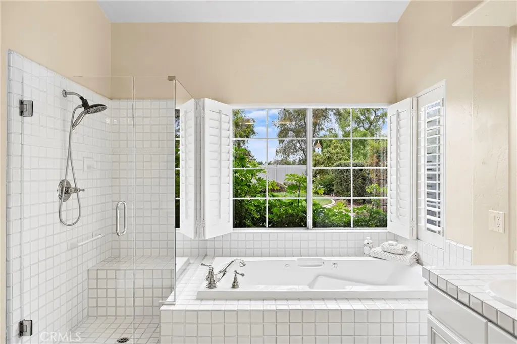 https://cdn.realtyfeed.com/cdn/127/306546688/f8516ca1dab45675a3669bc9275ec39b.webp