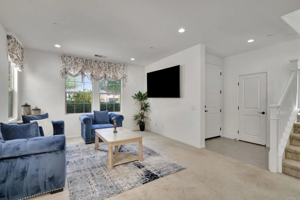 https://cdn.realtyfeed.com/cdn/127/306546690/09a9e894269d2a57b3bedd89e2ae1c9f.webp