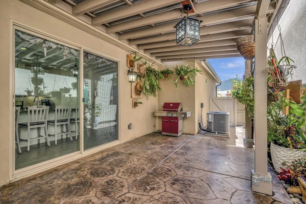 https://cdn.realtyfeed.com/cdn/127/306546690/1e335e7c29e38ef07c1cc1114d98e17e.webp