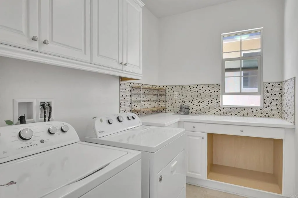 https://cdn.realtyfeed.com/cdn/127/306546690/6dca1bac05aef42c29cffbea24d2b814.webp