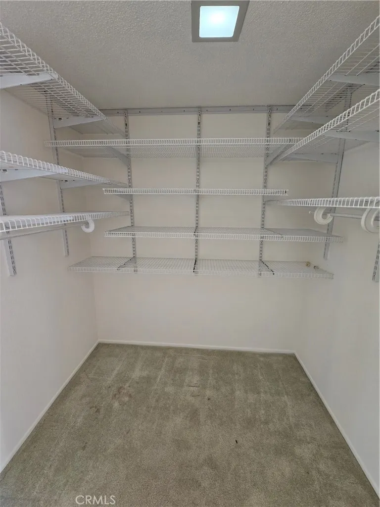 https://cdn.realtyfeed.com/cdn/127/306546812/0c2e7d811cd9e62c5cfb15367d3eddae.webp