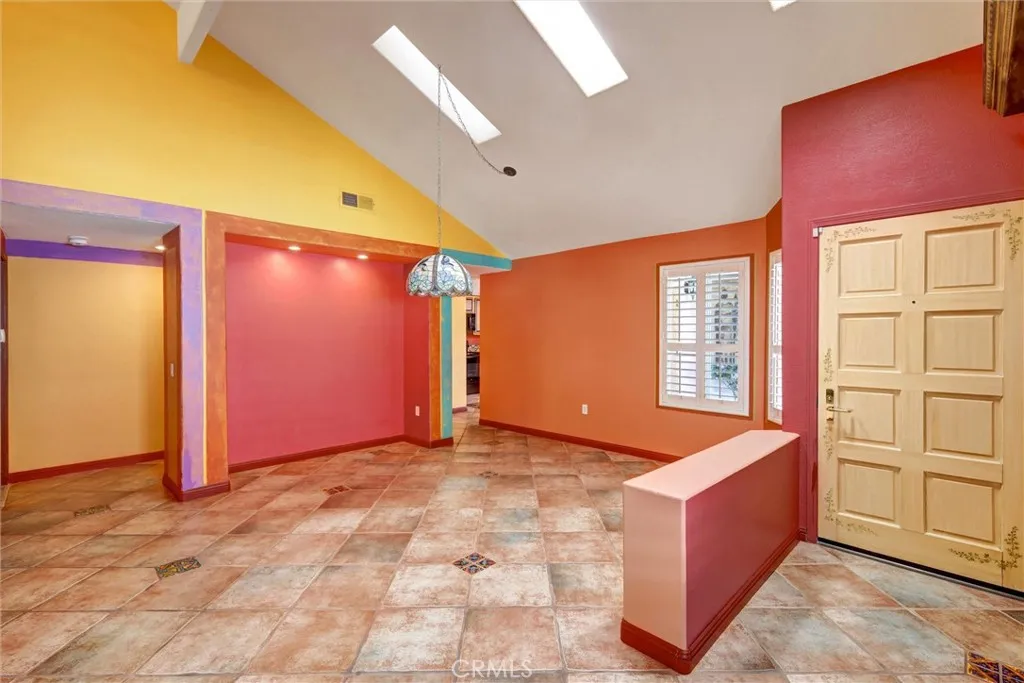 Photo #12: SW25220608 Listing: Photo #12