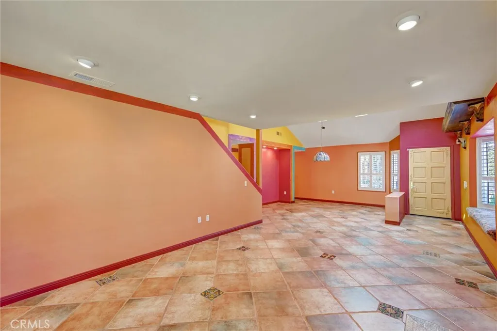 Photo #17: SW25220608 Listing: Photo #17