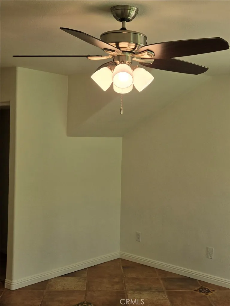 Photo #42: SW25220608 Listing: Photo #42