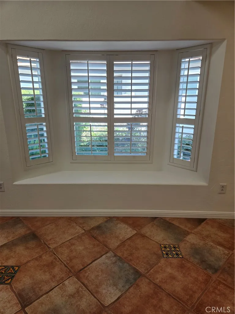 Photo #24: SW25220608 Listing: Photo #24