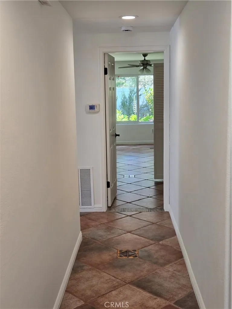 Photo #39: SW25220608 Listing: Photo #39