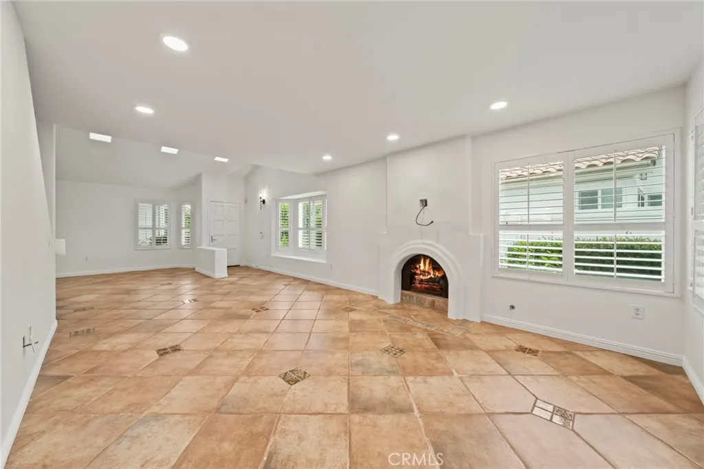 Photo #15: SW25220608 Listing: Photo #15