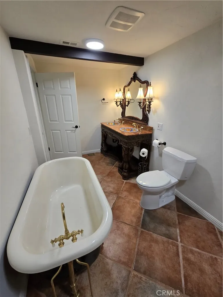 Photo #47: SW25220608 Listing: Photo #47