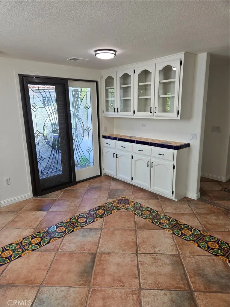 Photo #33: SW25220608 Listing: Photo #33