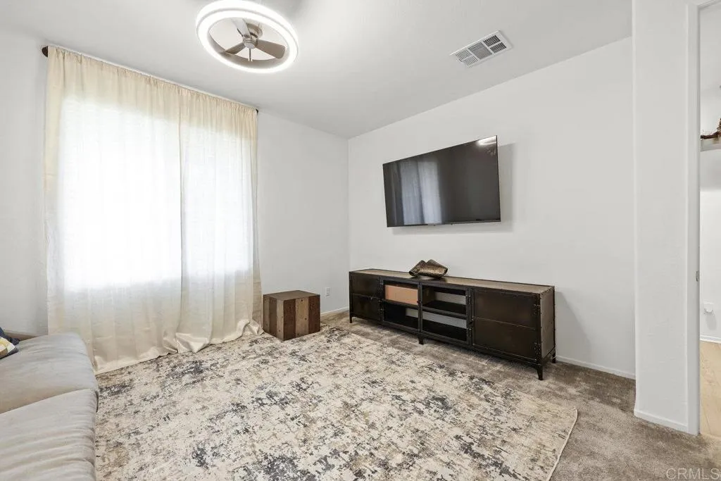 https://cdn.realtyfeed.com/cdn/127/306546816/24f020315a248989fefb39449df1da99.webp