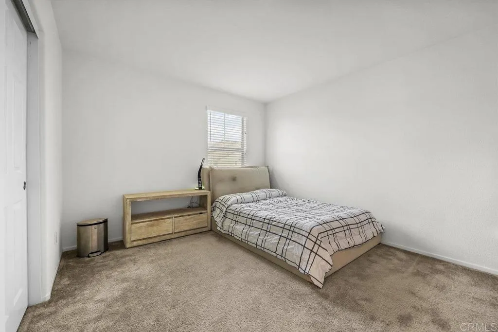https://cdn.realtyfeed.com/cdn/127/306546816/adfcb8aaed7d7a01d95aac05fb715fed.webp