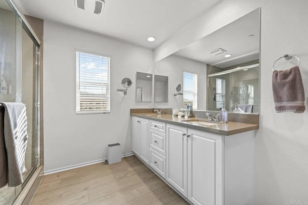 https://cdn.realtyfeed.com/cdn/127/306546816/b33c75388f1b935d864bc4e5edab0d65.webp