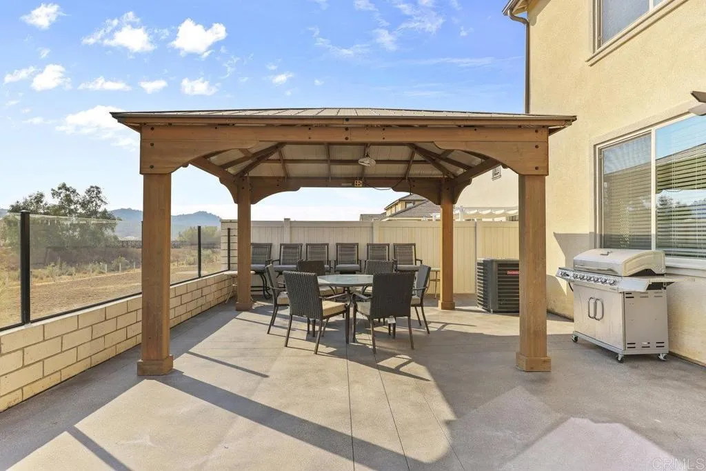 https://cdn.realtyfeed.com/cdn/127/306546816/c6e75ea32d59ec03f313f6dfc1d39dfa.webp
