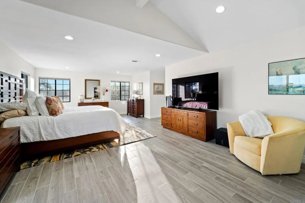 https://cdn.realtyfeed.com/cdn/127/306546958/0a95ba8b5f089e38c7011223b52945cf.webp