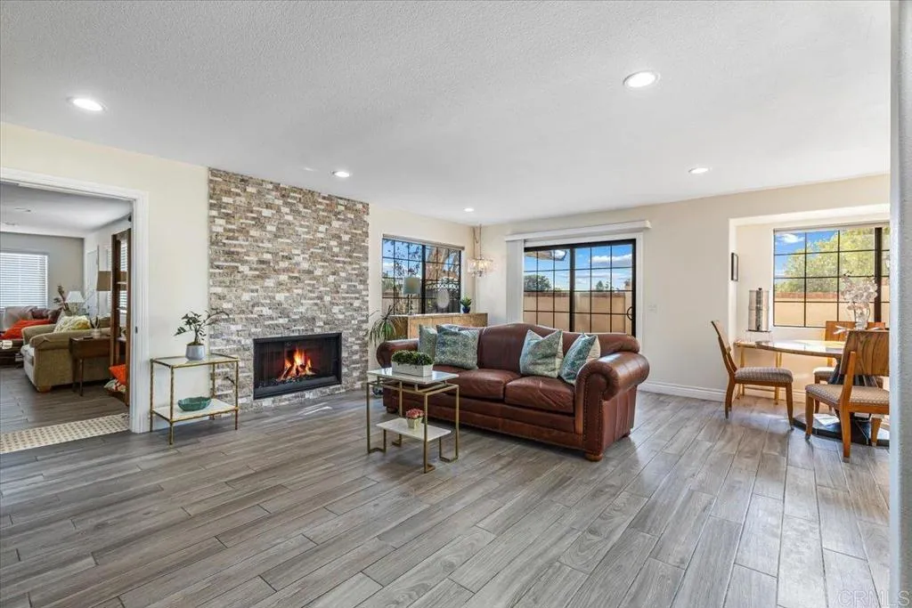 https://cdn.realtyfeed.com/cdn/127/306546958/9bceb1e00fbf020375871d8b7b82b422.webp