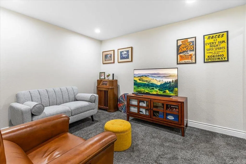 https://cdn.realtyfeed.com/cdn/127/306546958/c7c97dc5522e3c86678d192cad6c6d7f.webp