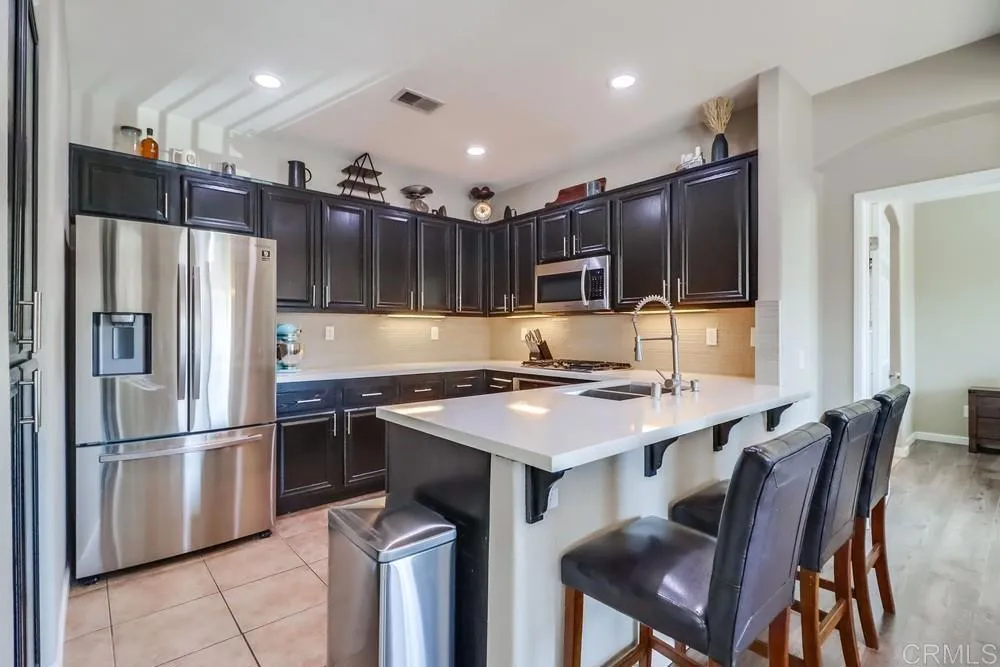 https://cdn.realtyfeed.com/cdn/127/306547001/7a1cebfac711c04a5edb044660d957a0.webp