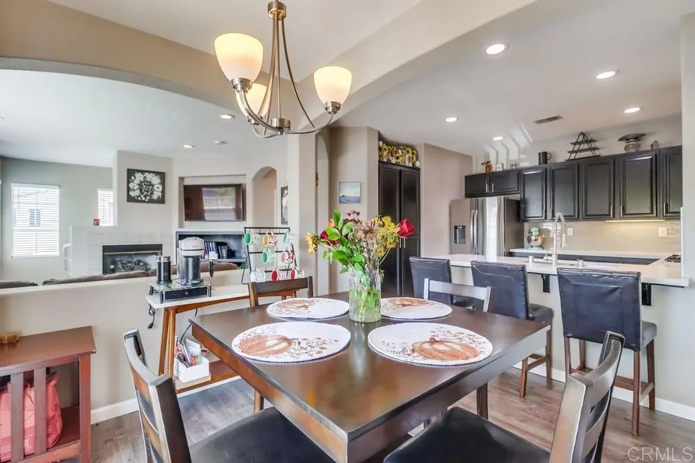 https://cdn.realtyfeed.com/cdn/127/306547001/f536563b3c2de74c7a8c0dc5b659b91d.webp