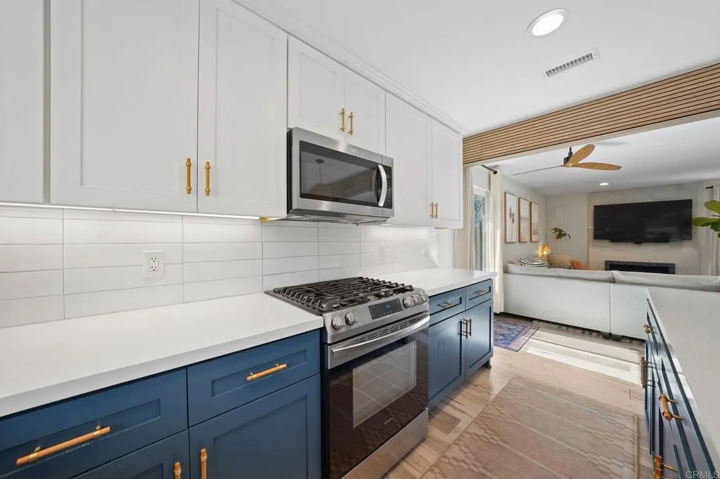 https://cdn.realtyfeed.com/cdn/127/306547030/4d02fa1097f0f1791a93353e6564db2a.webp