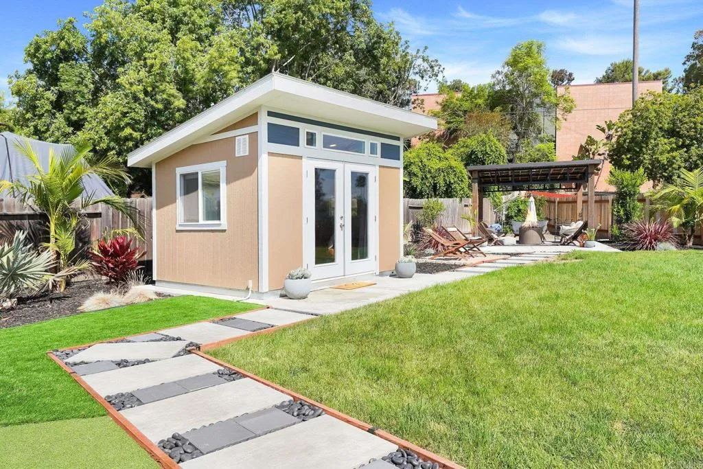 https://cdn.realtyfeed.com/cdn/127/306547030/d13f43ac68c7808e0a07e7435ed2f33f.webp