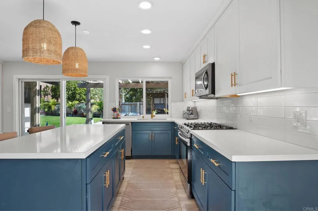 https://cdn.realtyfeed.com/cdn/127/306547030/fdb393021f032f6f8f4565ce0a91fac3.webp