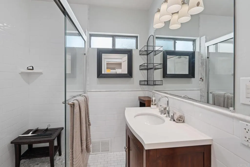 https://cdn.realtyfeed.com/cdn/127/306547031/16db305364411a7d452d37cd9e2b6eda.webp