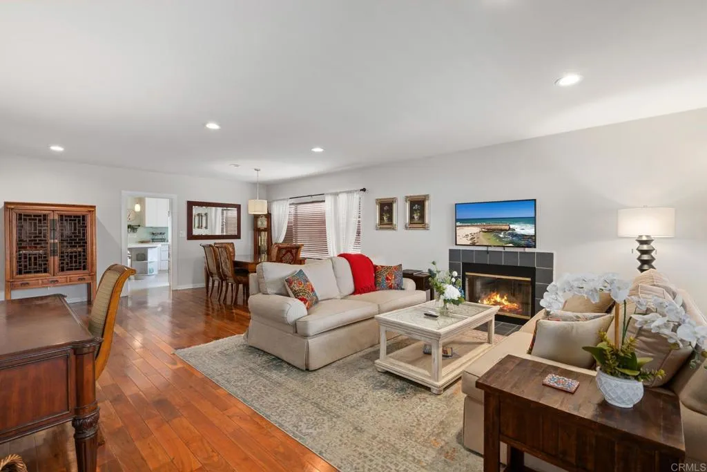 https://cdn.realtyfeed.com/cdn/127/306547031/8523fdb1cefa1090ad7808e38dc8a114.webp