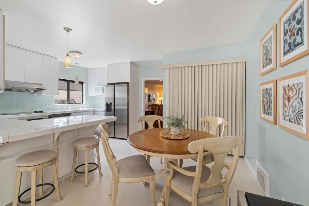 https://cdn.realtyfeed.com/cdn/127/306547031/9badabef6128f39432d48fe6e79ffb7b.webp