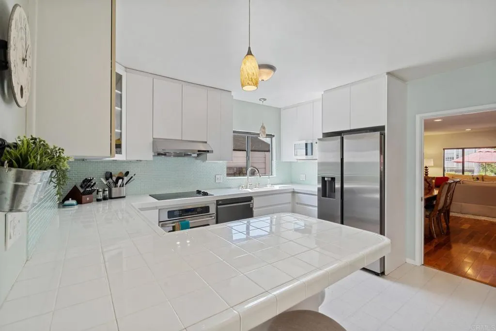 https://cdn.realtyfeed.com/cdn/127/306547031/b680b421bb738de1fcd676f112248c1a.webp