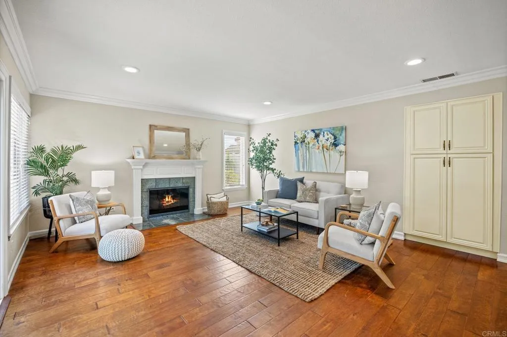 https://cdn.realtyfeed.com/cdn/127/306547125/91e587c3f2a634ea3dd1c0a04eadabf1.webp