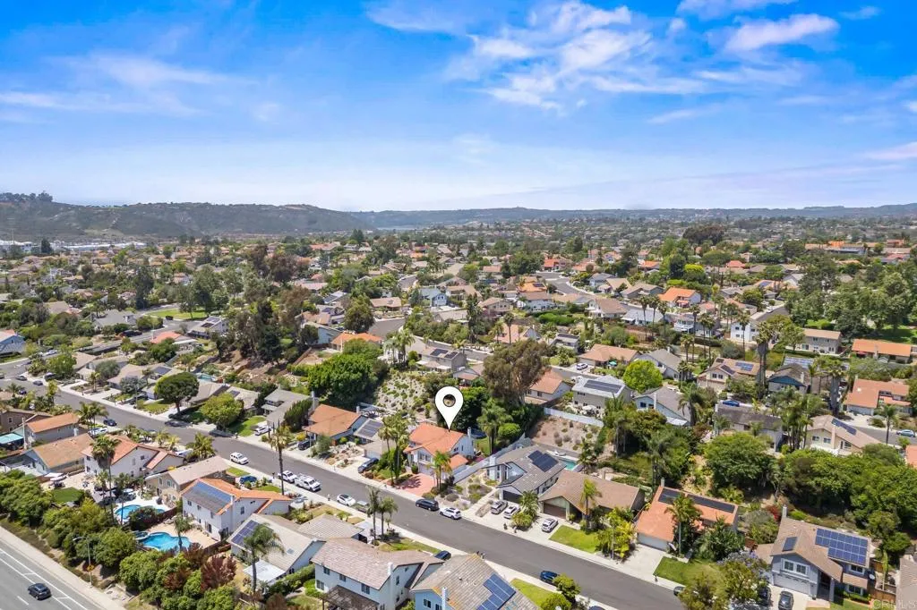 https://cdn.realtyfeed.com/cdn/127/306547125/bd7d718d669895146f04be4f18c13c78.webp