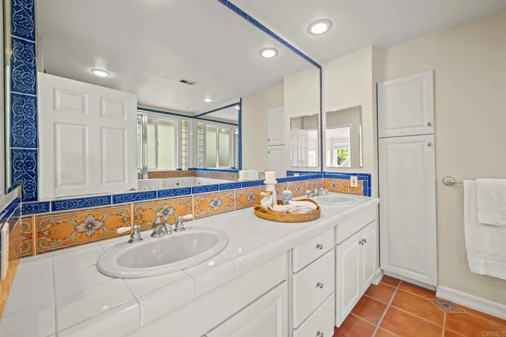 https://cdn.realtyfeed.com/cdn/127/306547125/e07e8509a5222d20ff8d988c28501ea7.webp