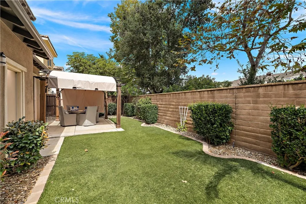 https://cdn.realtyfeed.com/cdn/127/306547188/85af8359127123ed05f6803028e74ab5.webp