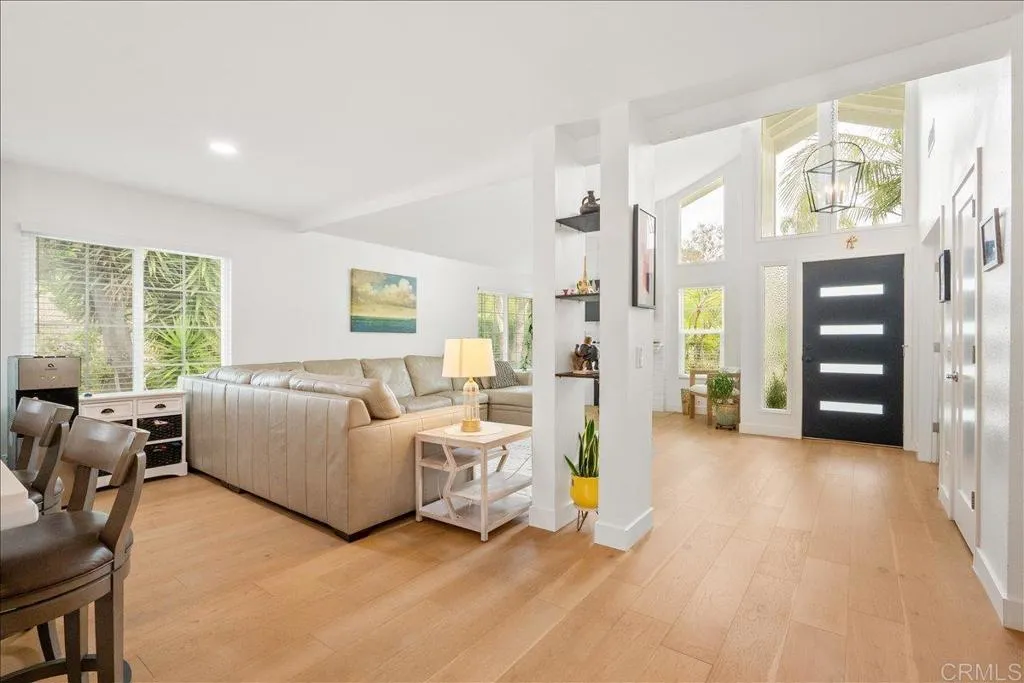https://cdn.realtyfeed.com/cdn/127/306547204/2906bbe0792617feb192d90faf07c36c.webp