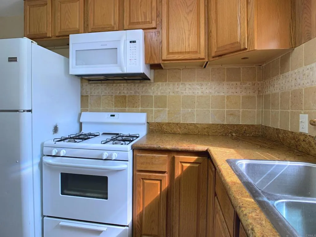 https://cdn.realtyfeed.com/cdn/127/306547210/14793e5f103f588d0c6b0370a8744ab6.webp