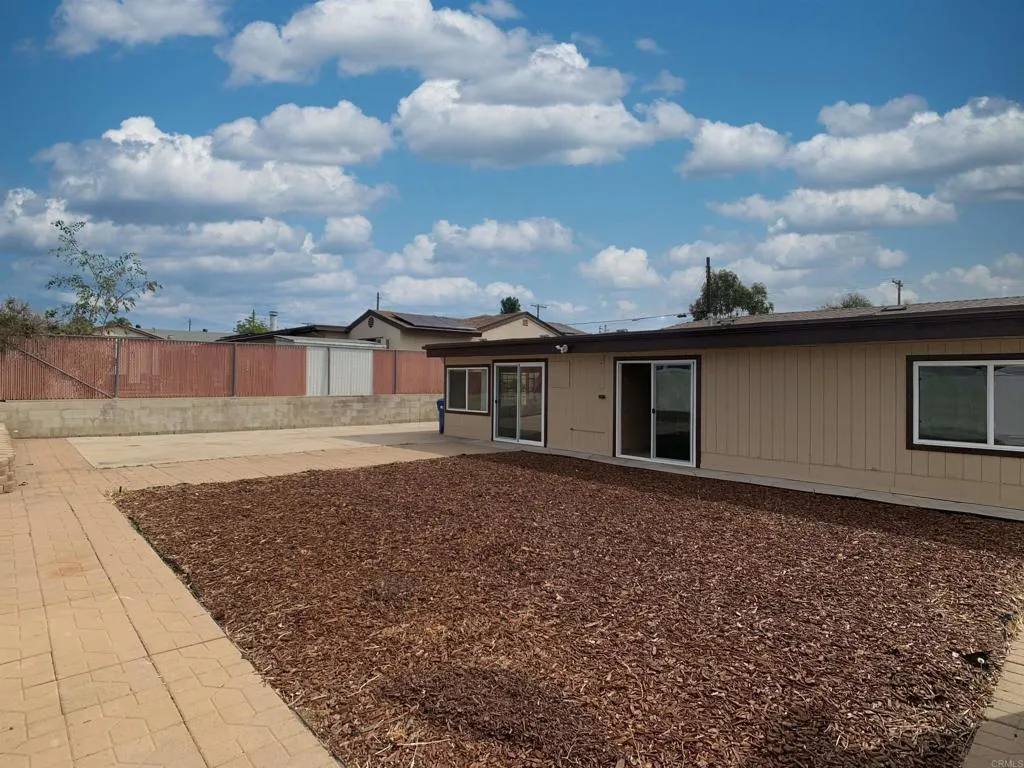 https://cdn.realtyfeed.com/cdn/127/306547210/bbfdc4ae564da8449e85d4e2d7915302.webp