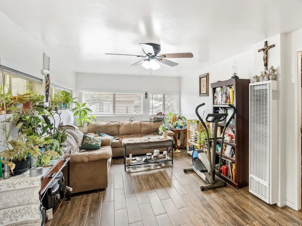 https://cdn.realtyfeed.com/cdn/127/306547216/42cec777e645de1dc835d7ce204523eb.webp