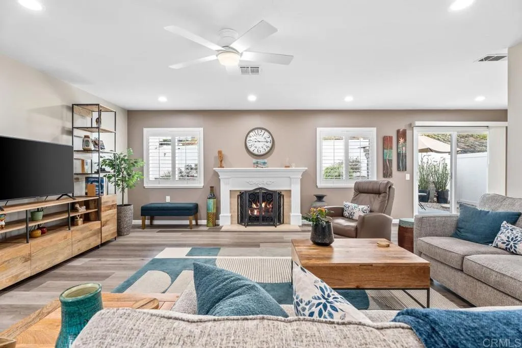 https://cdn.realtyfeed.com/cdn/127/306547245/fdb086ab25ec590593f000913a9ebce1.webp