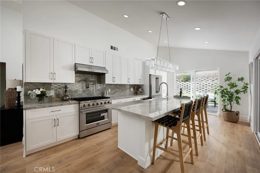 27075 La Fuente, Mission Viejo, CA, 92692