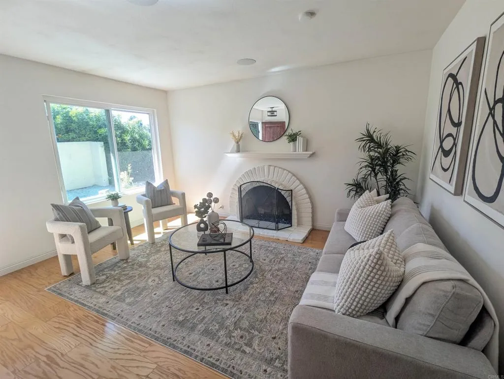 https://cdn.realtyfeed.com/cdn/127/306547255/b4648c6b2b66ec04a25a12cd61f01f56.webp